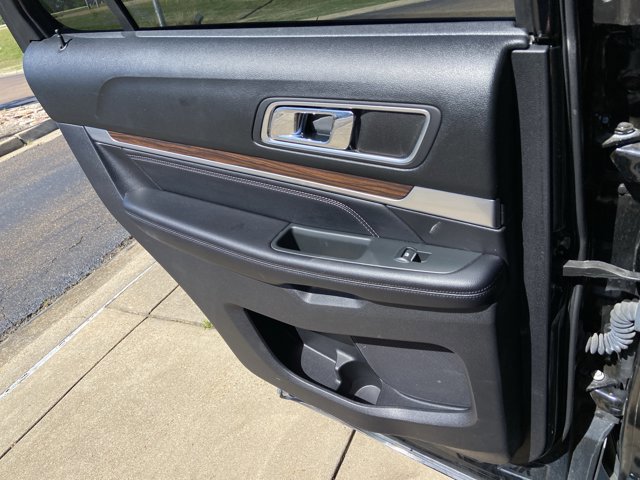 Used 2018 Ford Explorer Limited image 52