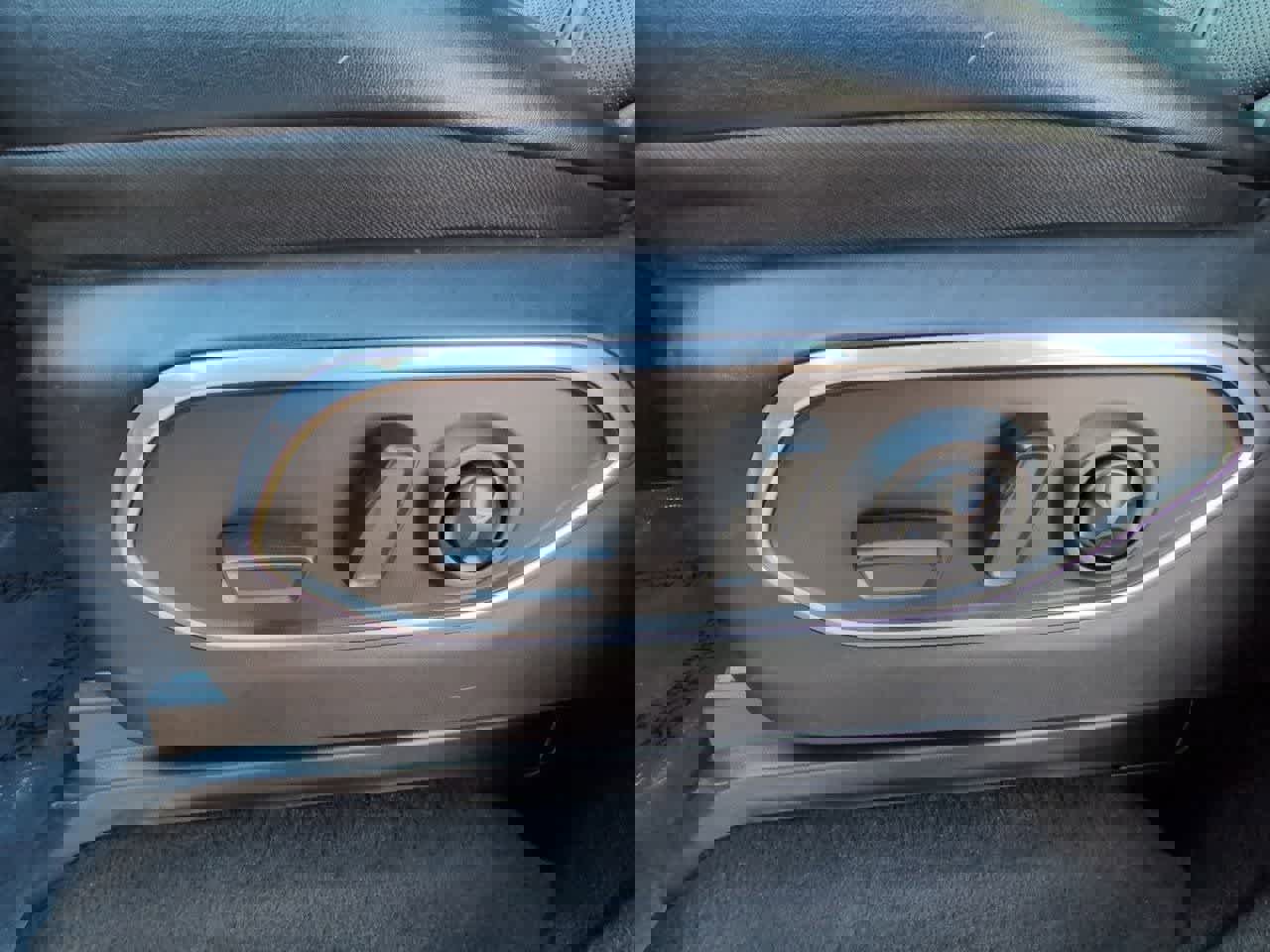 Used 2024 Jeep Wagoneer Series II w/ Flexible Seating Group image 16