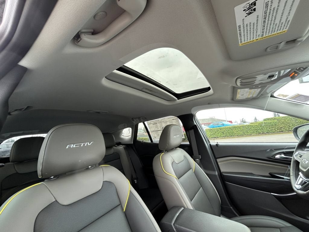 New 2026 Chevrolet Trax ACTIV w/ Sunroof Package FWD image 27