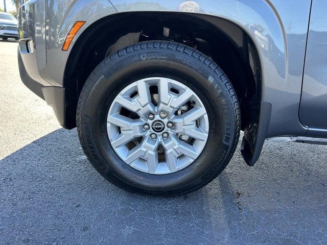 Used 2024 Nissan Frontier SV w/ SV Convenience Package image 9