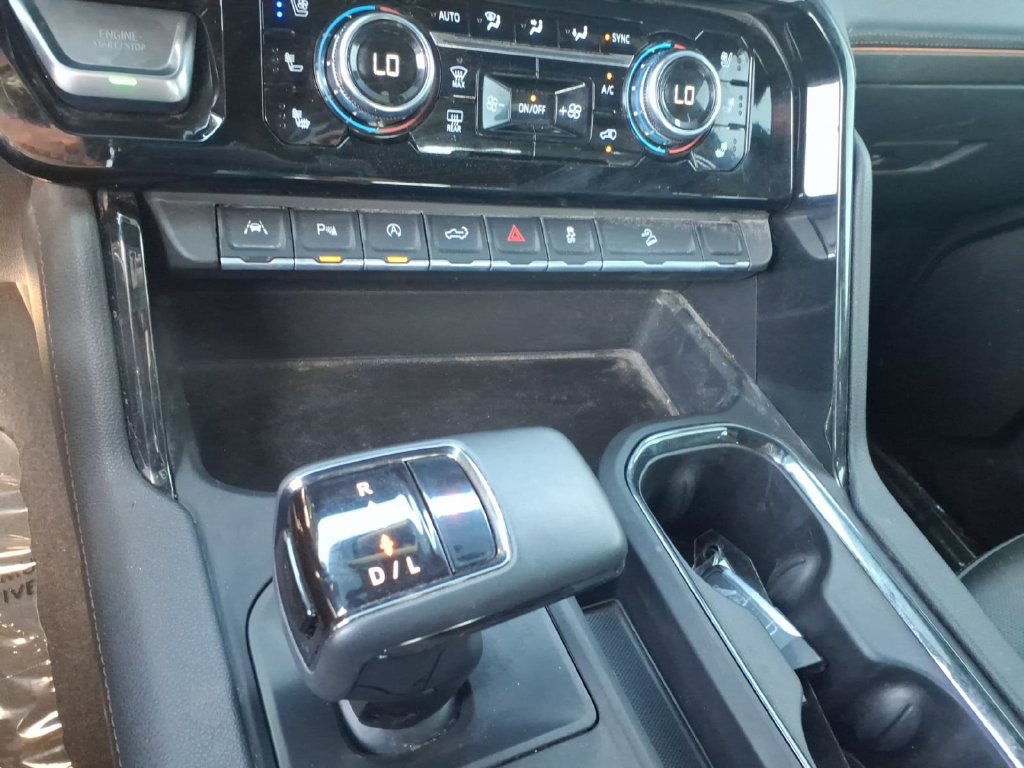 Used 2025 GMC Sierra 1500 AT4 AWD/4WD image 12