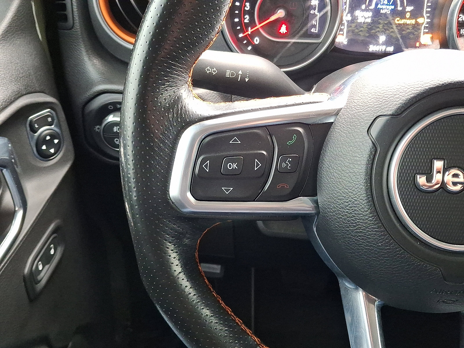 Used 2022 Jeep Gladiator Mojave w/ Dual Top Group image 20