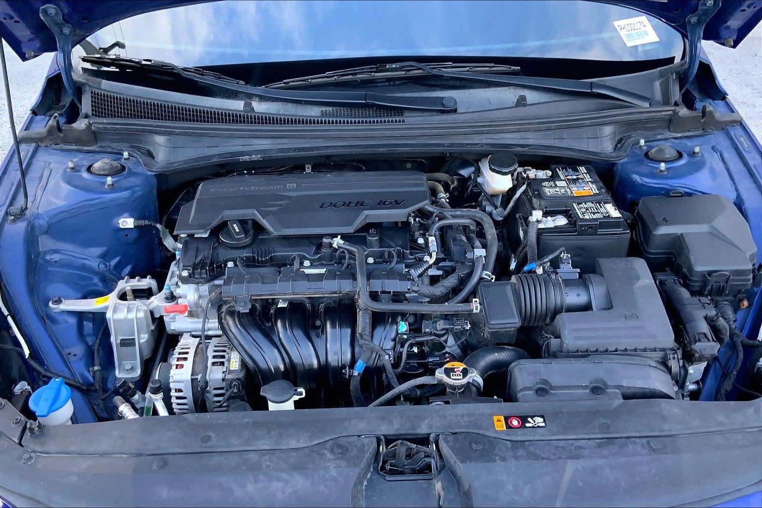Used 2023 Hyundai Elantra Limited FWD image 9