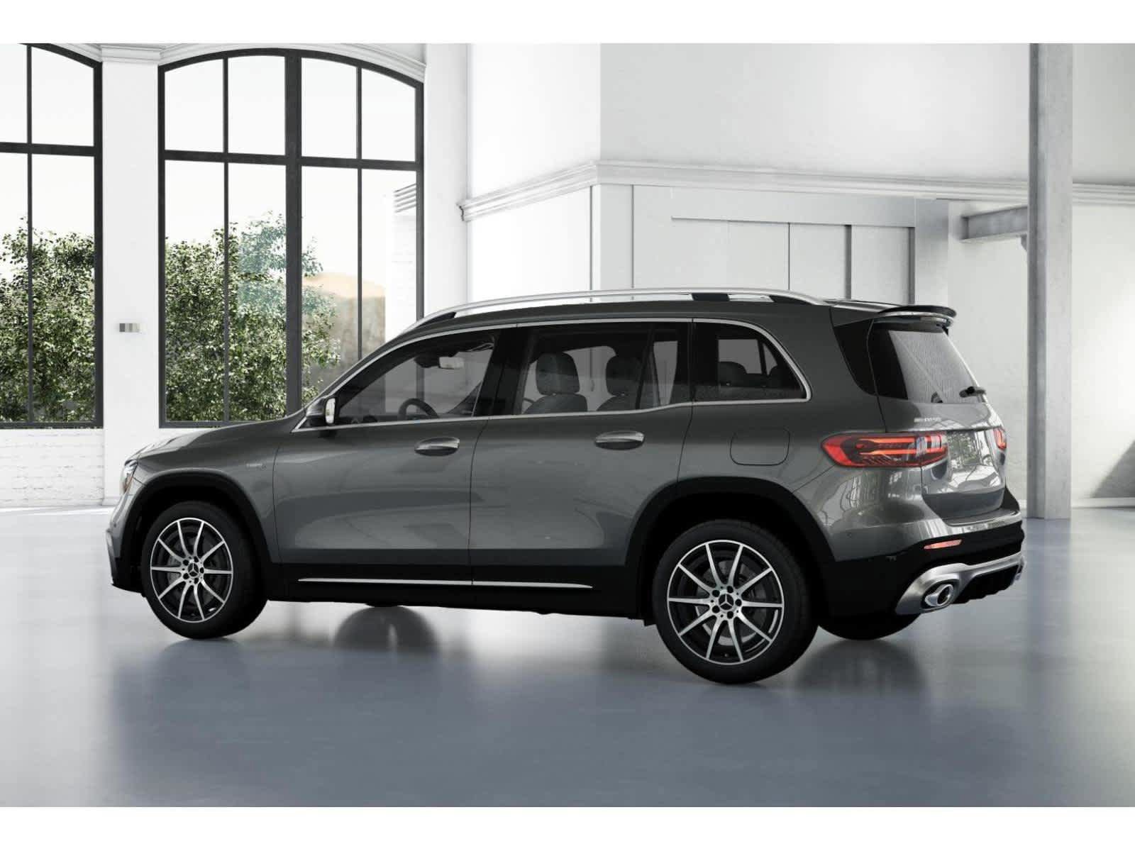 Used 2025 Mercedes-Benz GLB 35 AMG 4MATIC image 30