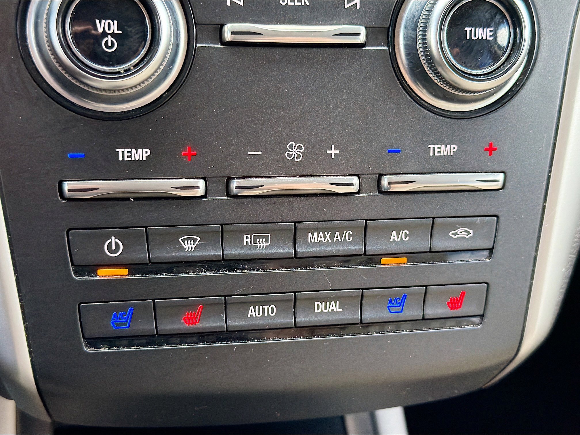 Used 2018 Lincoln MKC Reserve image 16