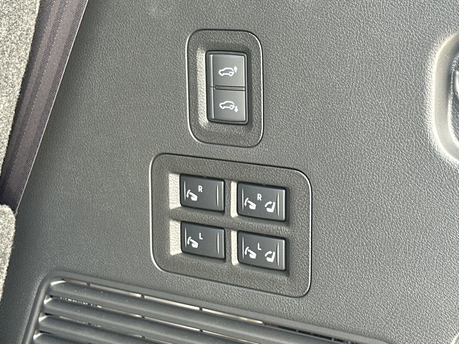 New 2026 Nissan Armada Platinum Reserve image 20