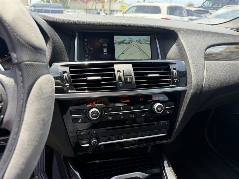 Used 2018 BMW X4 xDrive28i AWD/4WD image 19