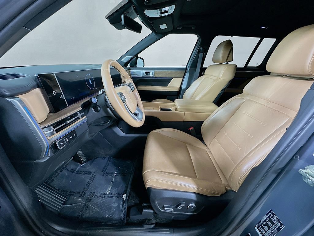 Used 2025 Hyundai Santa Fe Limited image 14