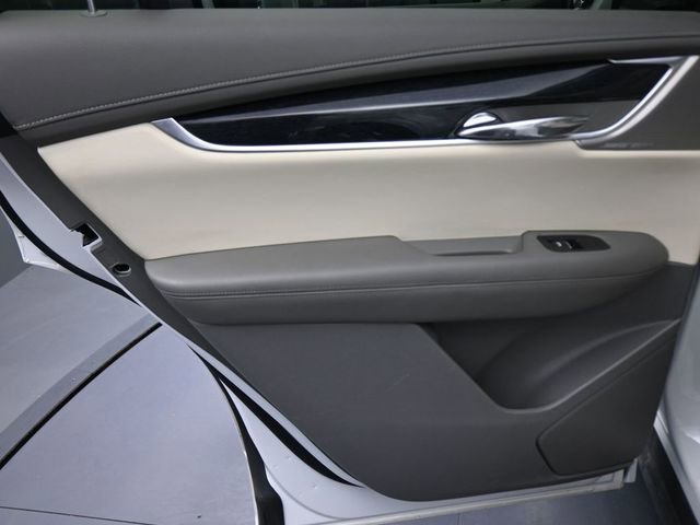 Used 2023 Cadillac XT6 Premium Luxury image 41