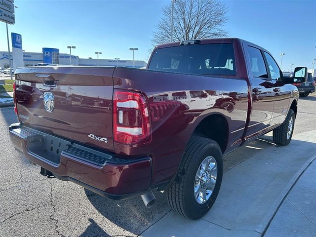 Used 2024 RAM 2500 Big Horn w/ Sport Appearance Package image 9