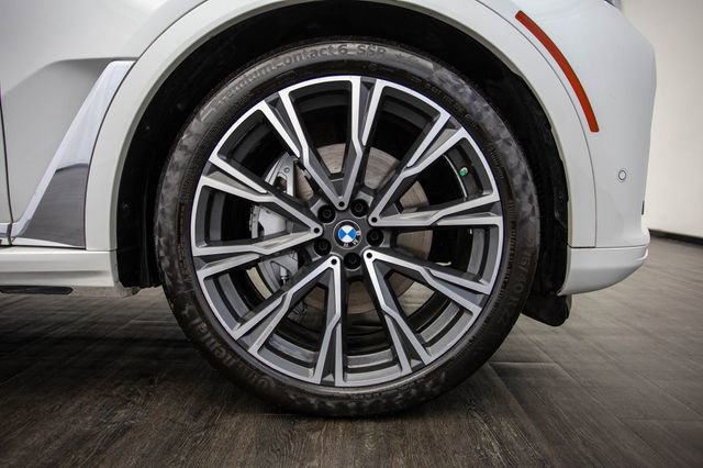 Used 2020 BMW X7 xDrive40i w/ Executive Package image 44
