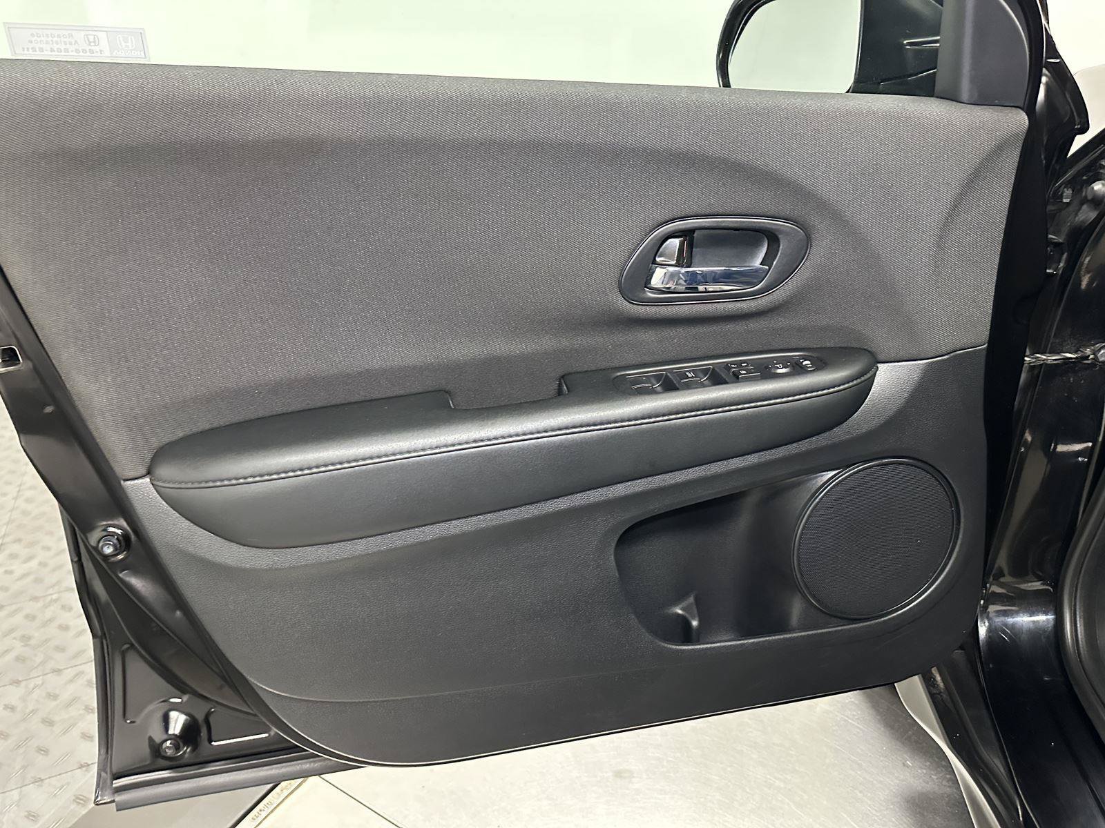 Certified 2022 Honda HR-V LX image 20