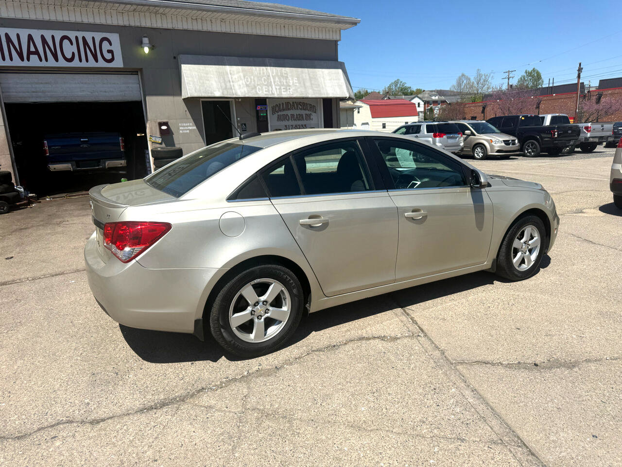 Used 2015 Chevrolet Cruze LT image 10