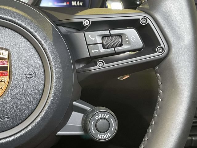 Certified 2026 Porsche Macan Turbo AWD/4WD image 40