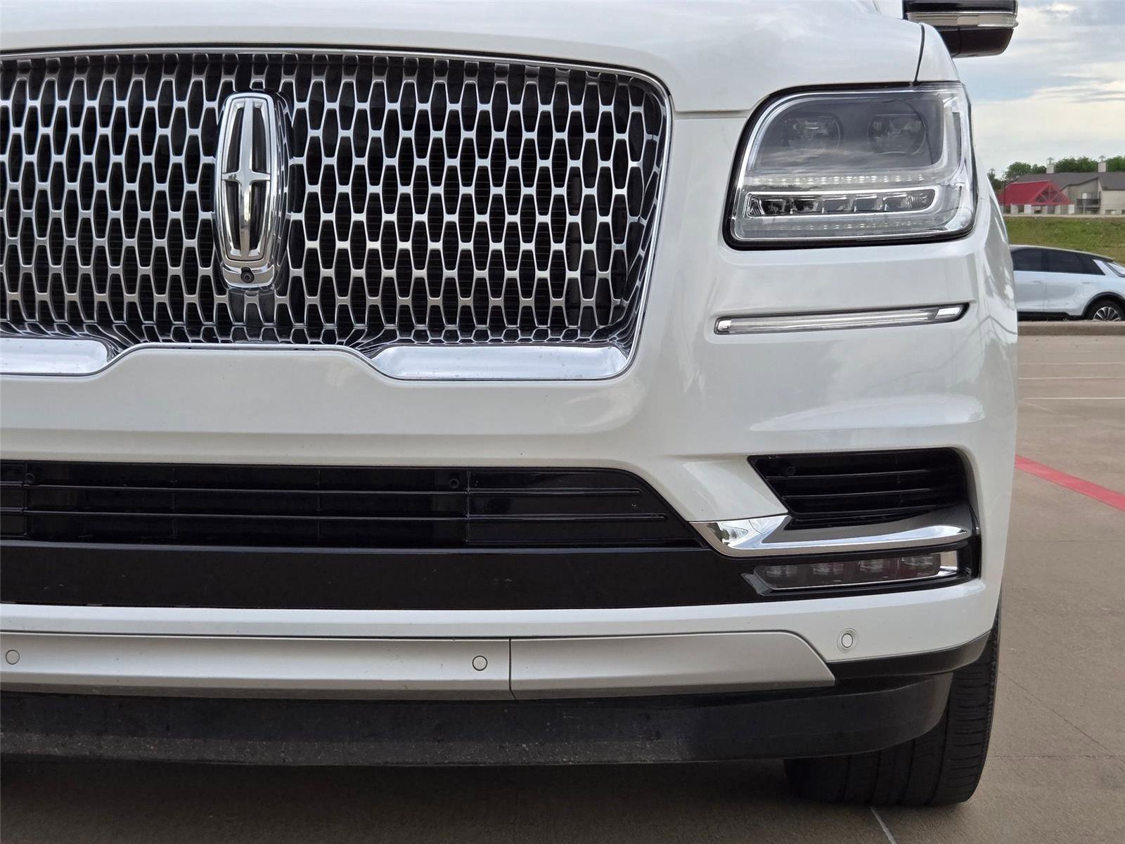 Used 2021 Lincoln Navigator Reserve w/ Luxury Package image 6