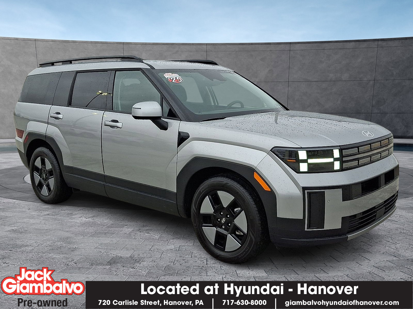 Used 2025 Hyundai Santa Fe SEL image 1