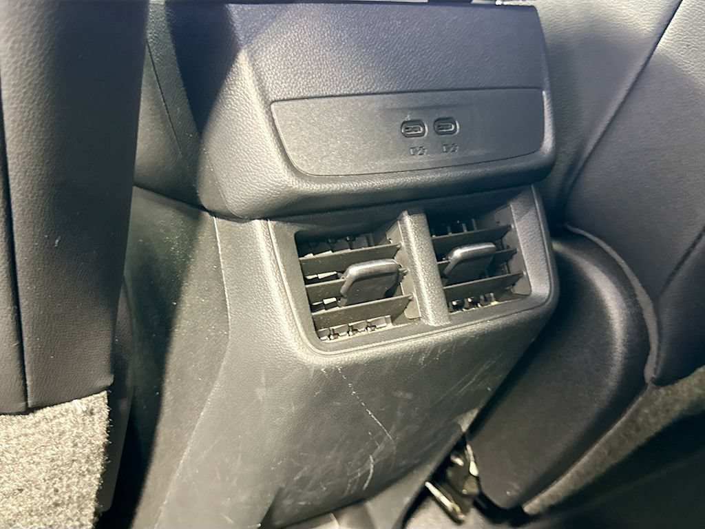 Used 2026 Chevrolet Equinox LT w/ Convenience Package II AWD/4WD image 25