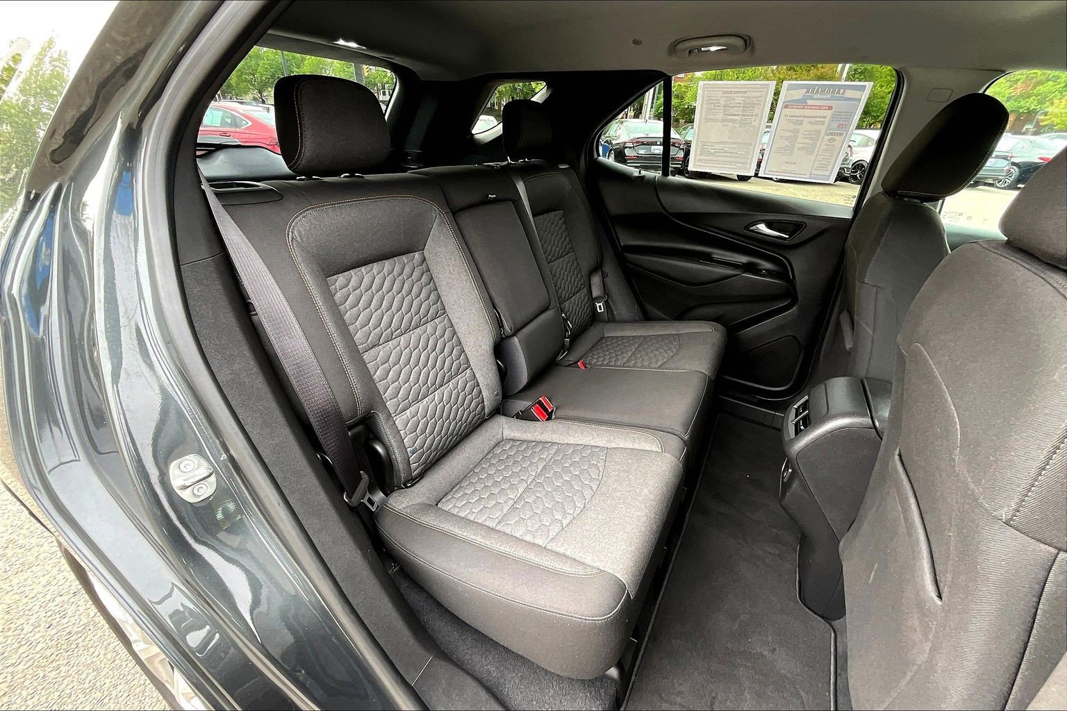 Used 2019 Chevrolet Equinox LT FWD image 28