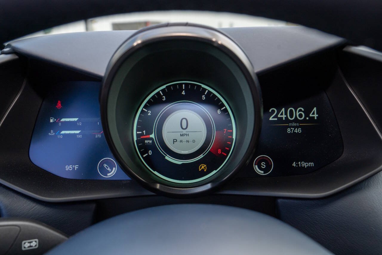 Used 2020 Aston Martin V8 Vantage Coupe RWD image 51