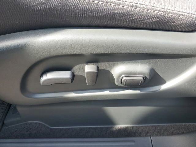 Certified 2024 Nissan Titan SV w/ SV Convenience Package image 18