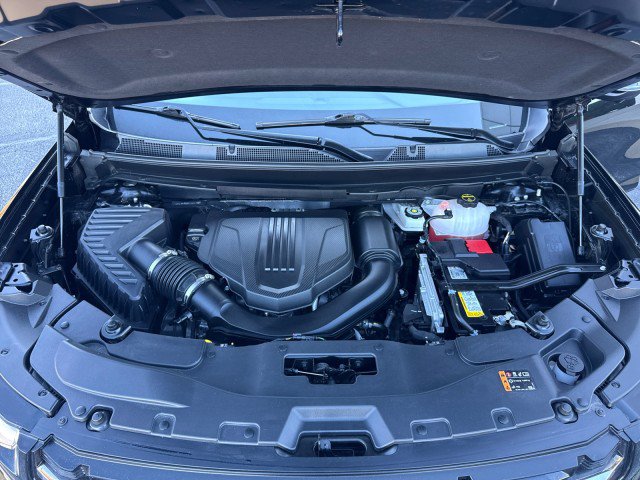 Used 2025 GMC Acadia Elevation FWD image 35