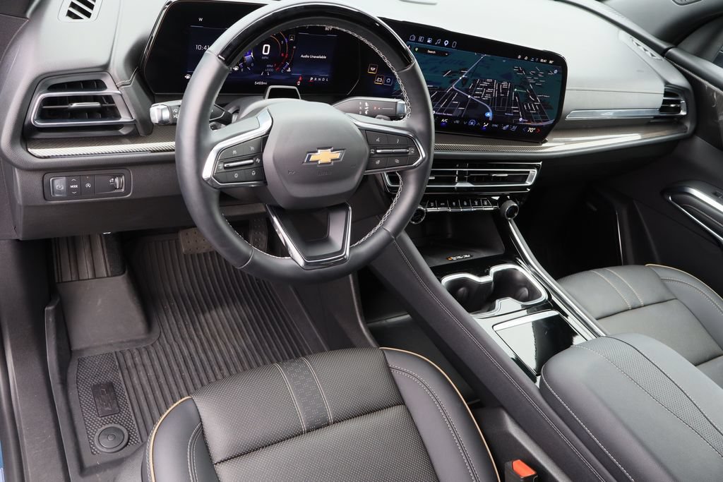 Certified 2025 Chevrolet Traverse High Country w/ LPO, Floor Liner Package FWD image 11