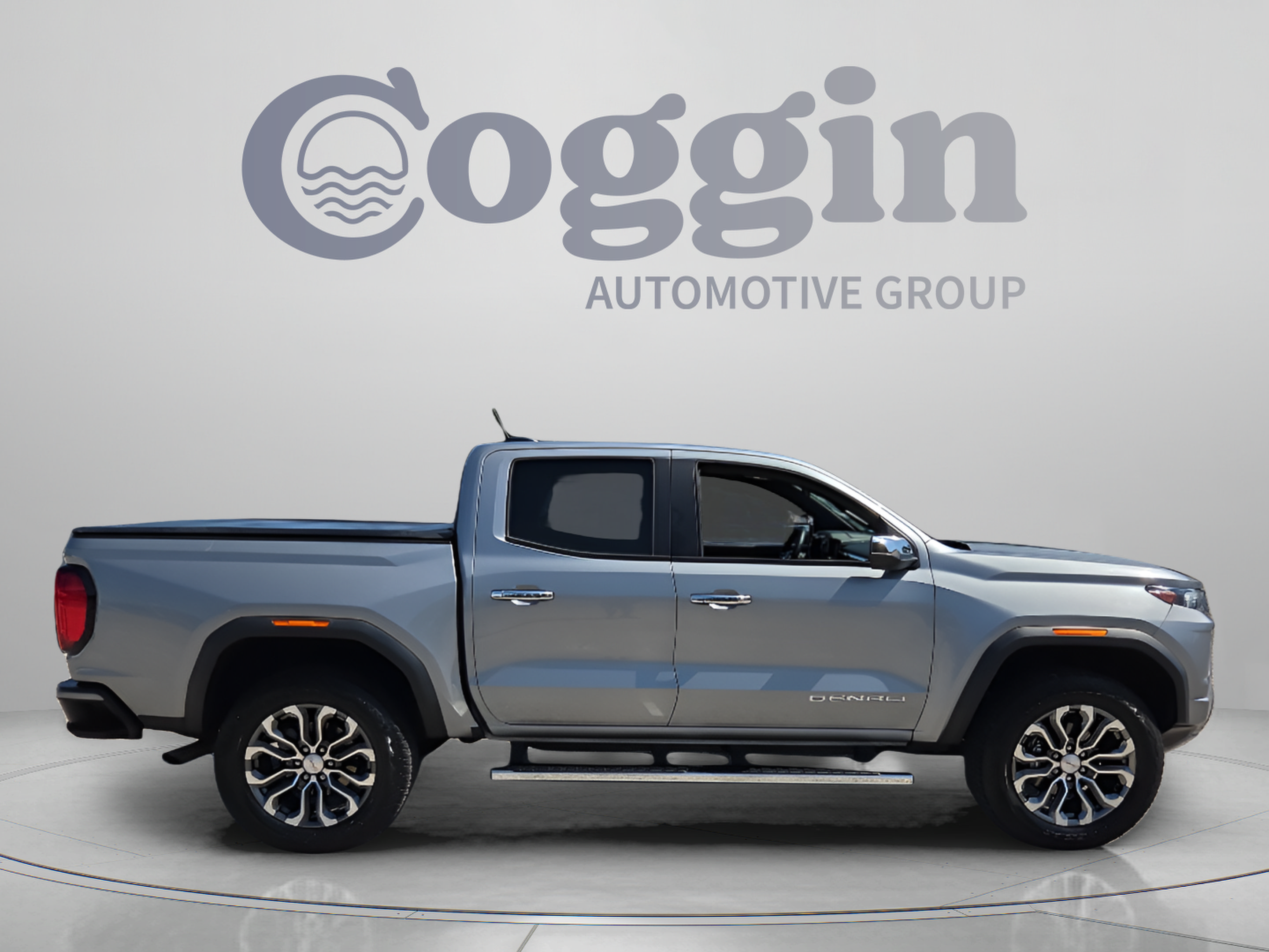 Used 2023 GMC Canyon Denali AWD/4WD image 6