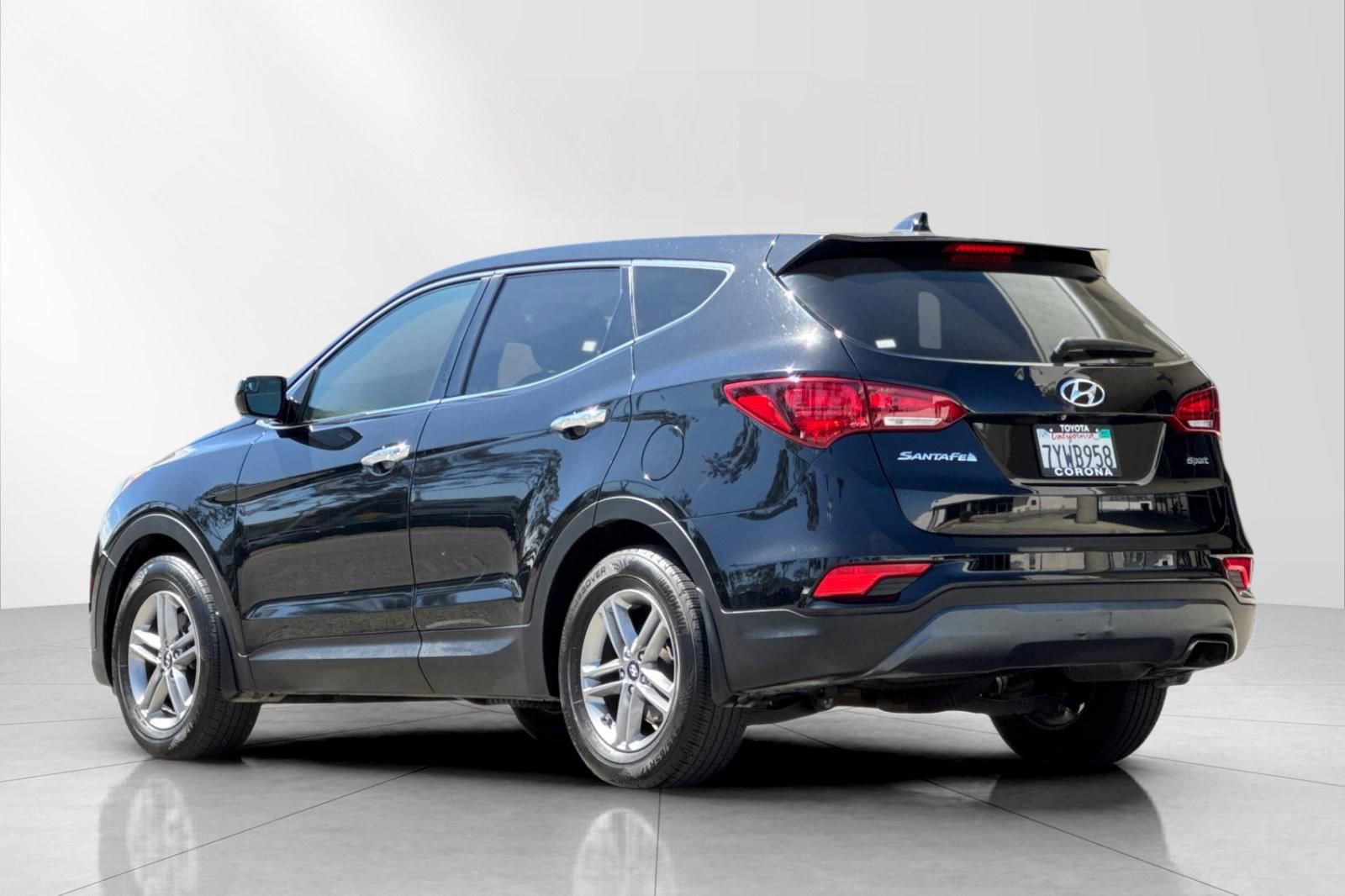 Used 2017 Hyundai Santa Fe Sport FWD image 6