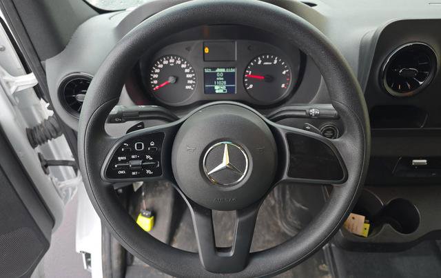 Used 2023 Mercedes-Benz Sprinter 2500 image 7