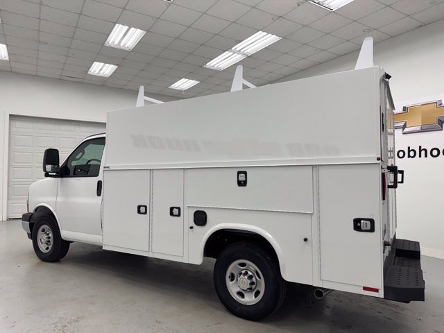 New 2026 Chevrolet Express 3500 w/ Power Convenience Package RWD image 7