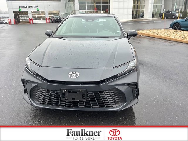 Used 2025 Toyota Camry SE image 19