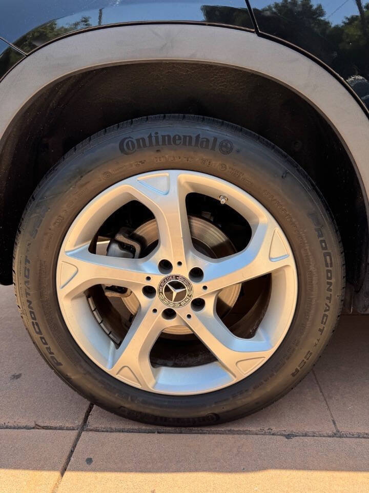 Used 2019 Mercedes-Benz GLA 250 4MATIC image 32