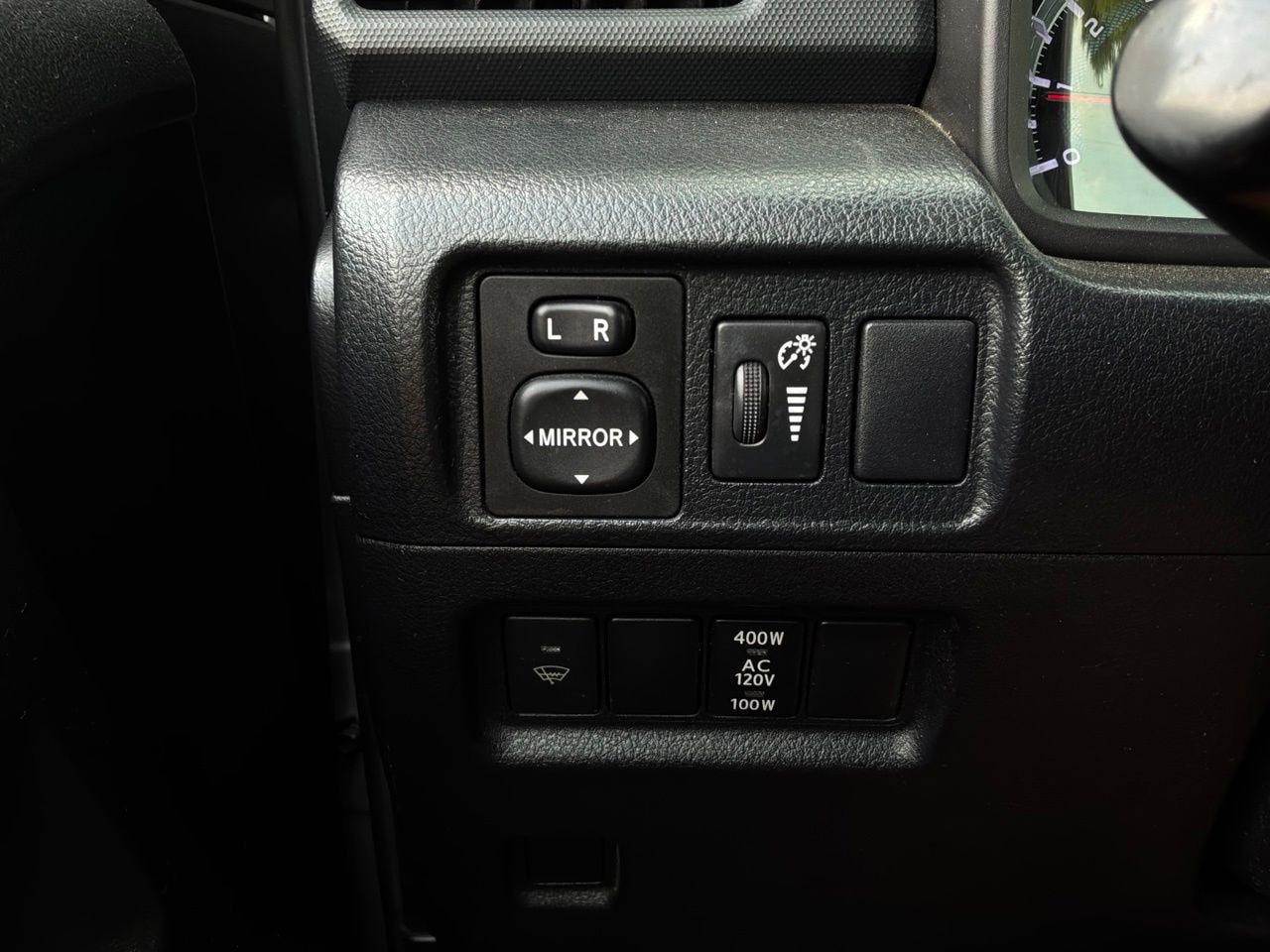 Used 2015 Toyota 4Runner Trail Premium AWD/4WD image 23