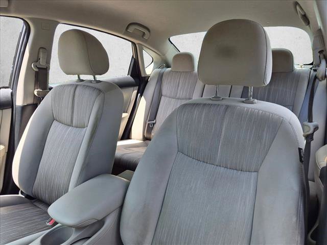 Used 2016 Nissan Sentra SV FWD image 12