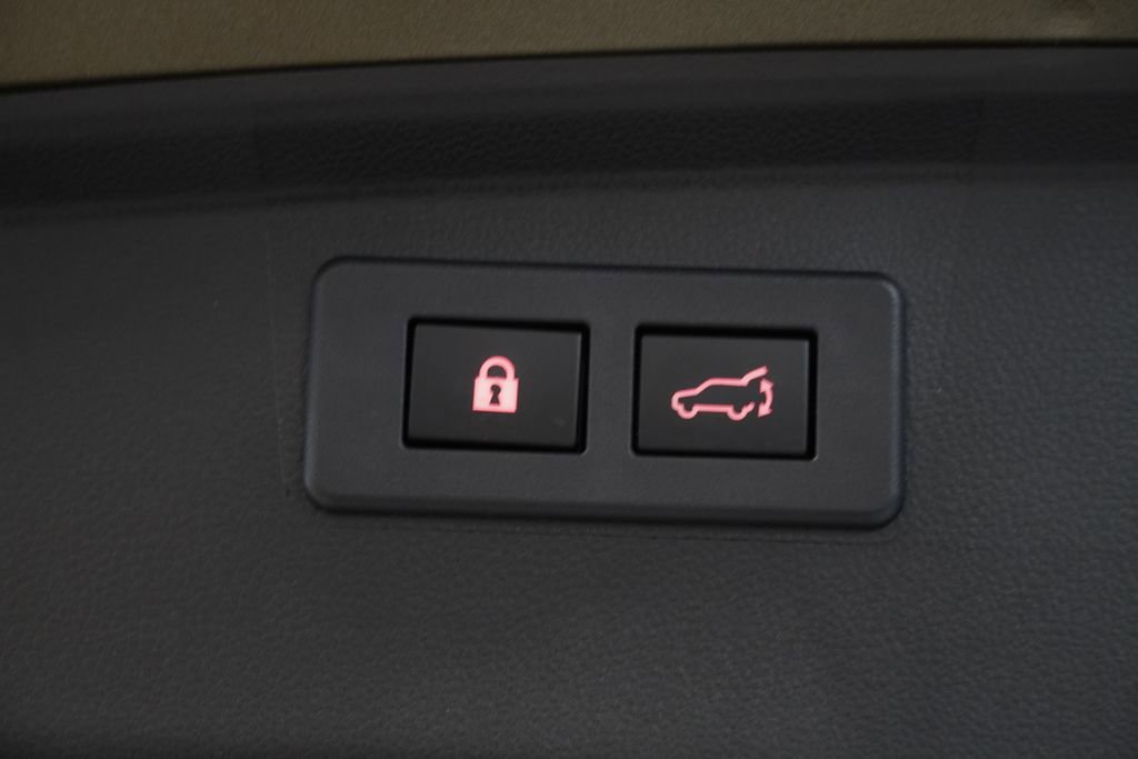 Used 2020 Subaru Outback Premium AWD/4WD image 12