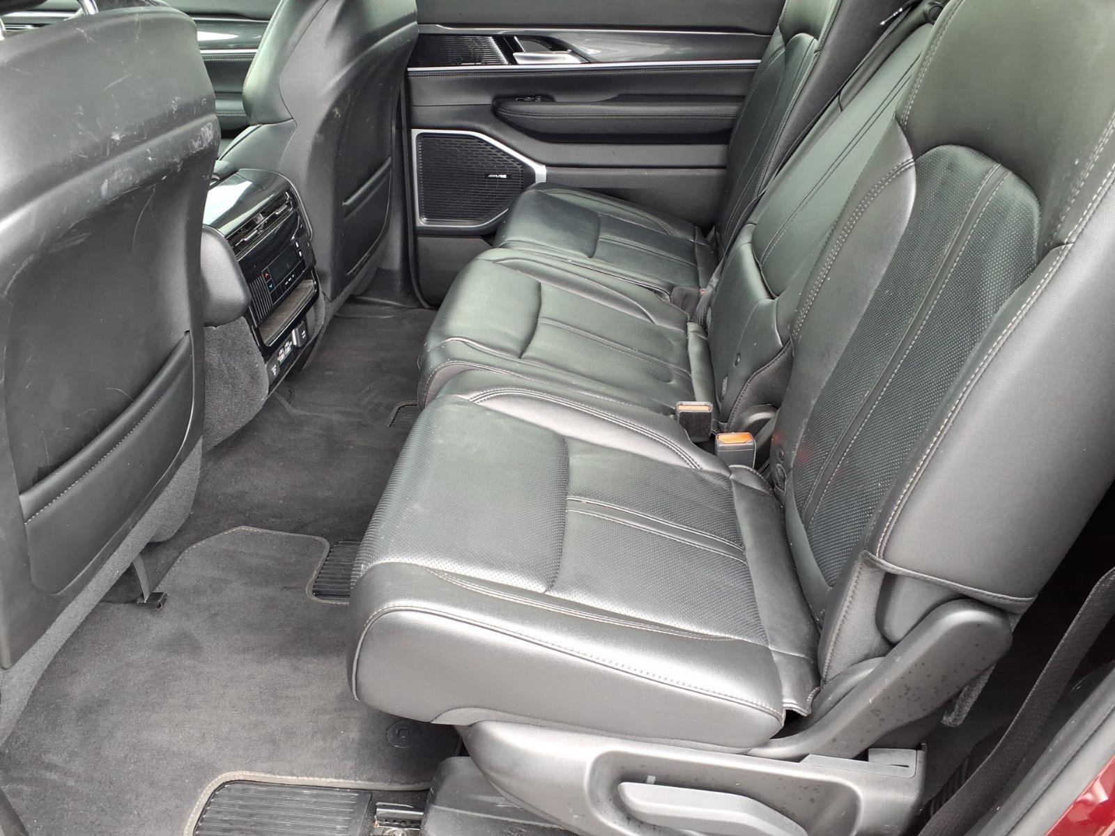 Used 2023 Jeep Wagoneer 2WD image 21