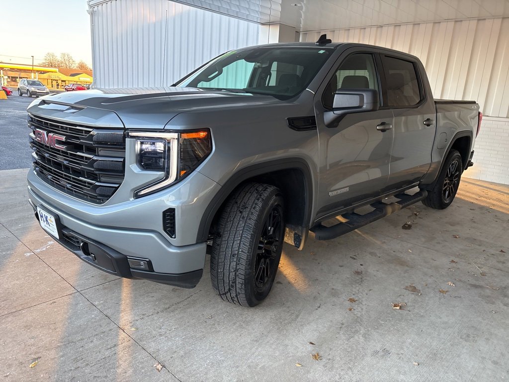 Used 2023 GMC Sierra 1500 Elevation image 3
