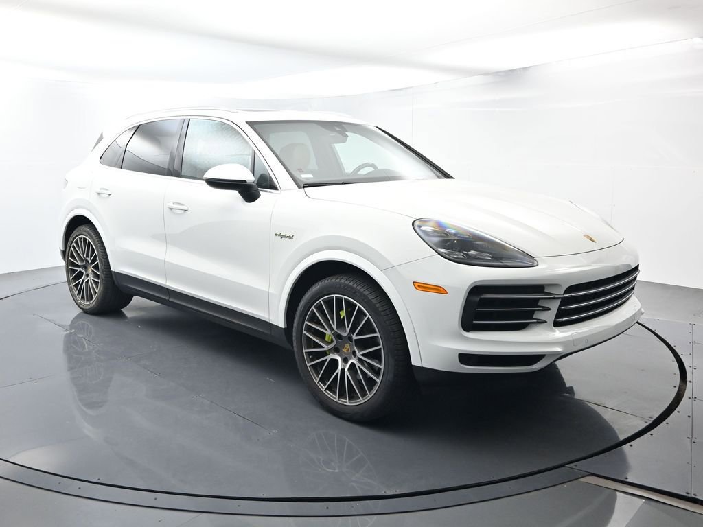 Certified 2020 Porsche Cayenne E-Hybrid image 17