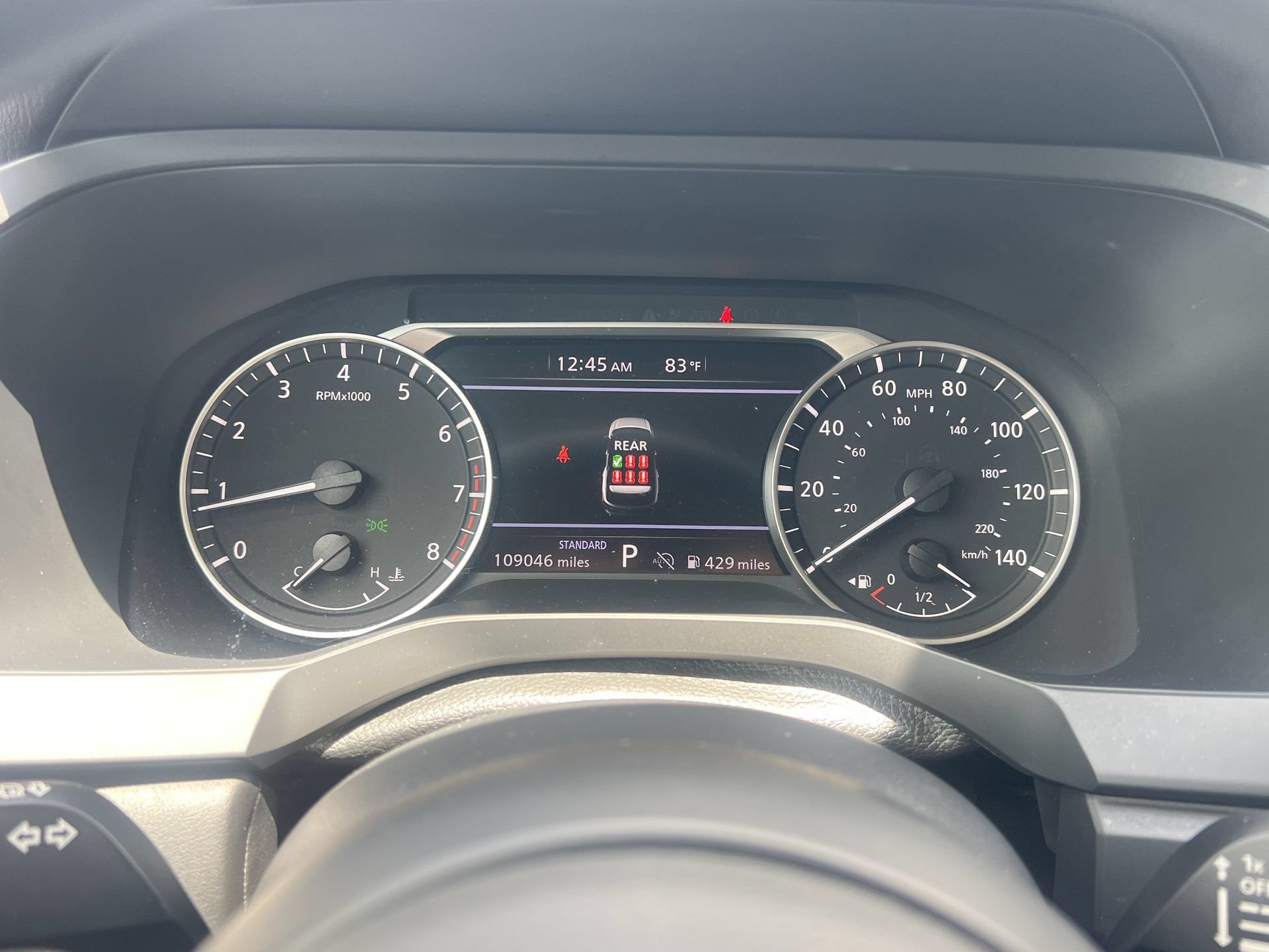 Used 2024 Nissan Pathfinder S FWD image 12