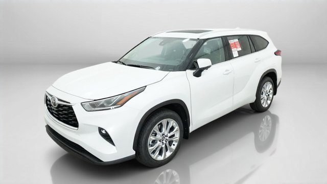 New 2026 Toyota Highlander Limited AWD/4WD image 1