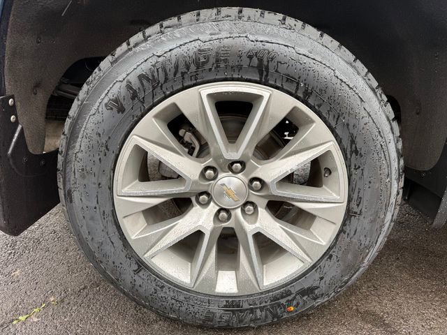 Used 2020 Chevrolet Silverado 1500 High Country w/ Technology Package image 9