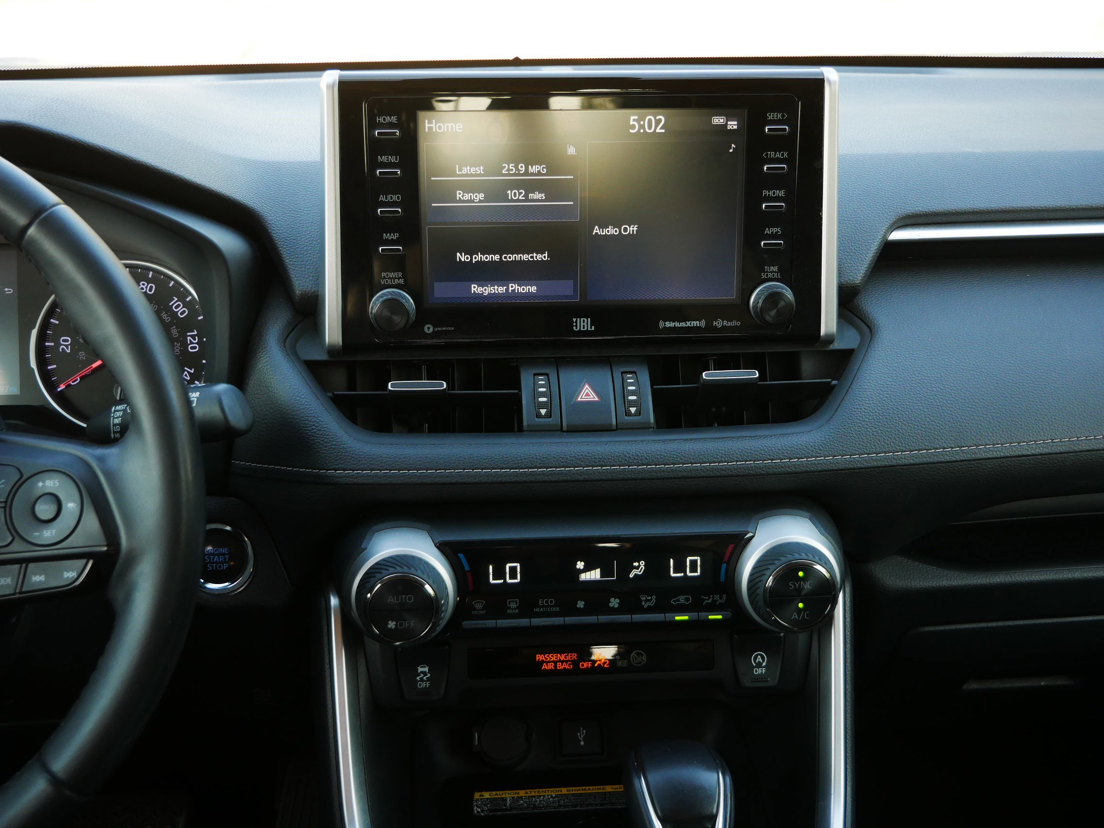 Used 2020 Toyota RAV4 XLE Premium image 14