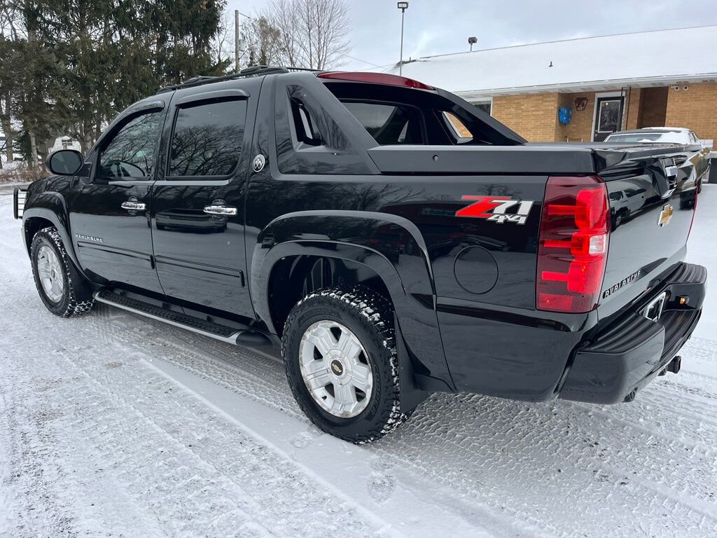 Used 2013 Chevrolet Avalanche LT w/ Suspension Package, Off-Road image 5
