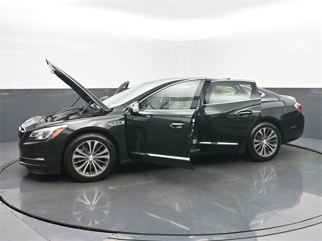 Used 2017 Buick LaCrosse Preferred image 26