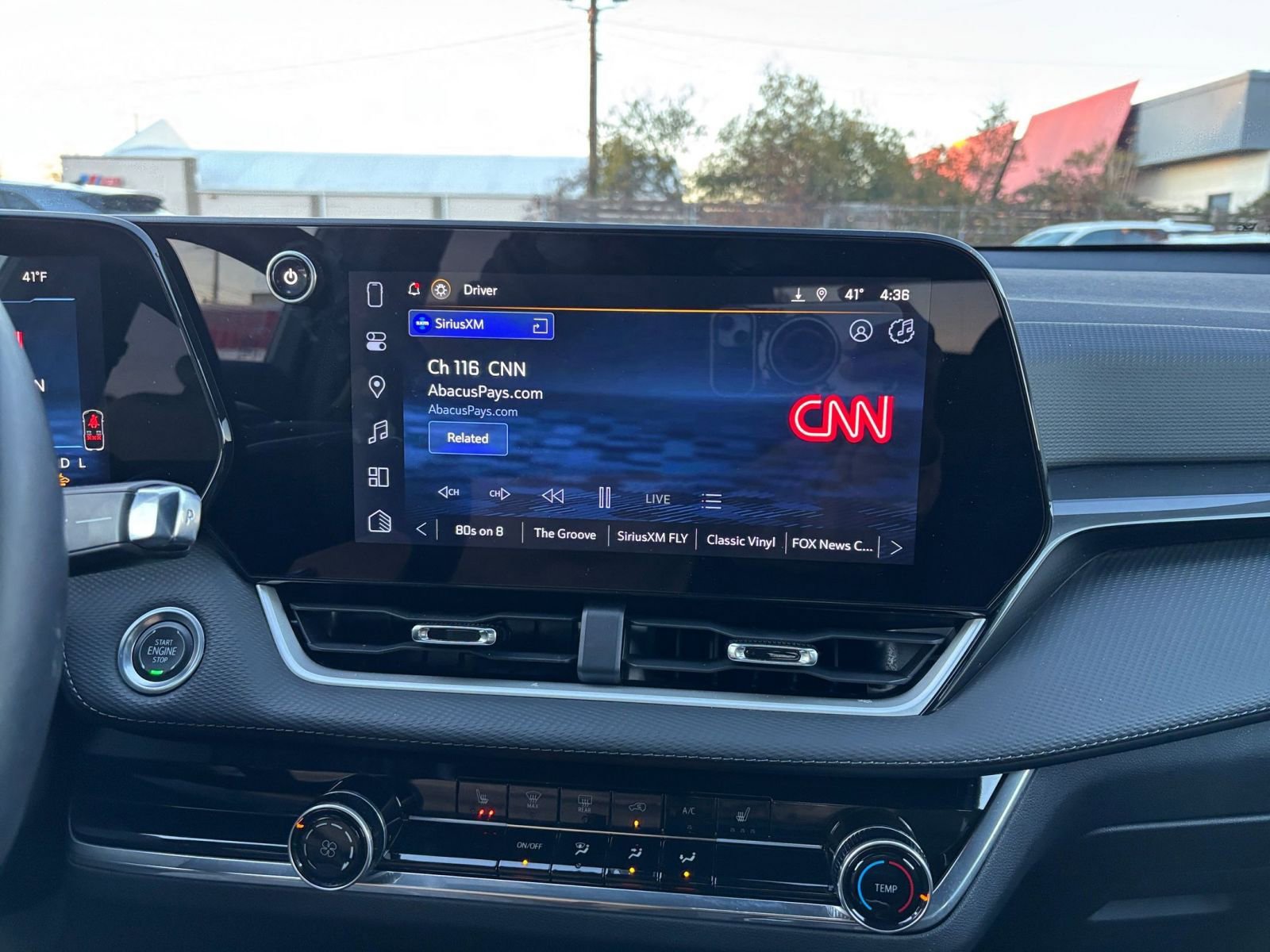 Used 2025 Chevrolet Equinox LT image 18