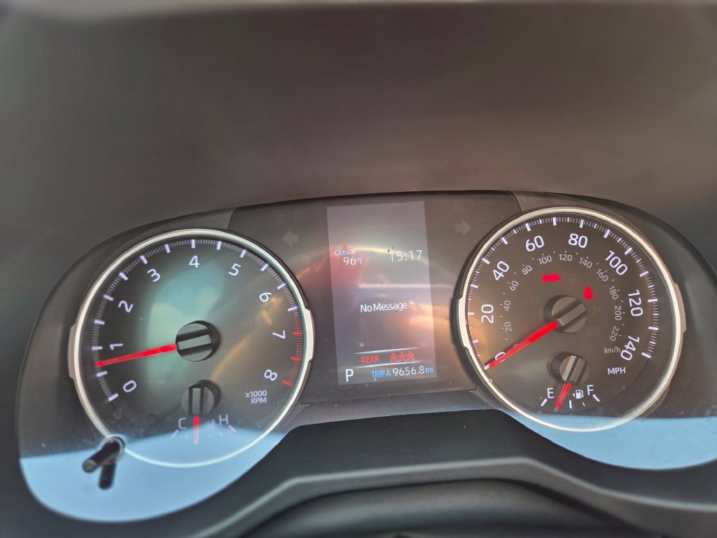 Used 2022 Toyota RAV4 LE FWD image 19