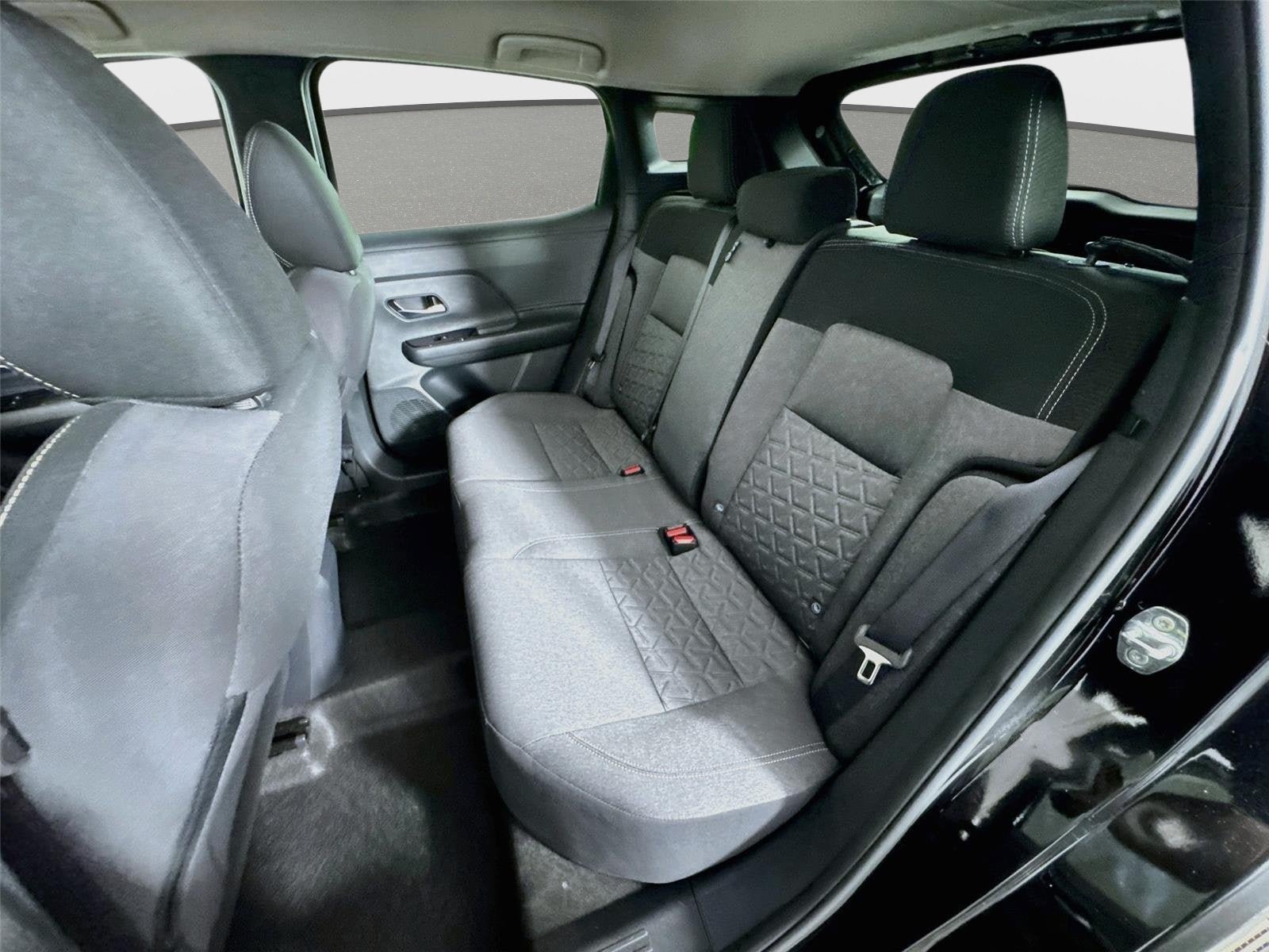 Certified 2025 Nissan Kicks SV FWD image 20