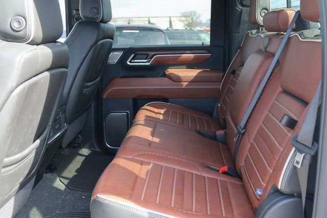 Used 2025 GMC Sierra 2500 Denali Ultimate AWD/4WD image 15