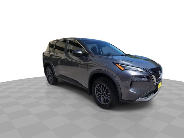 Used 2023 Nissan Rogue S image 2