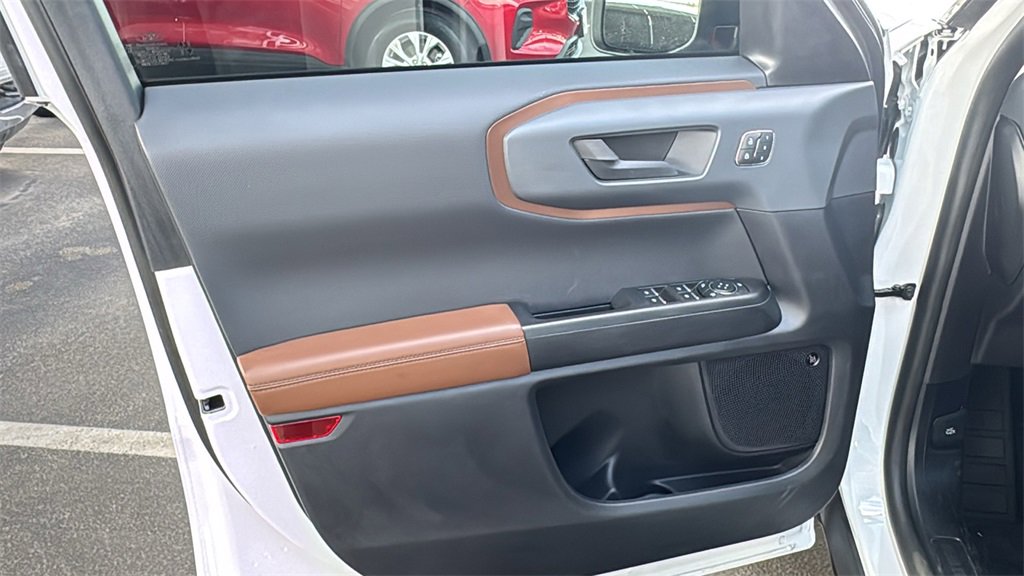 Certified 2024 Ford Bronco Sport Outer Banks w/ Tech Package image 18